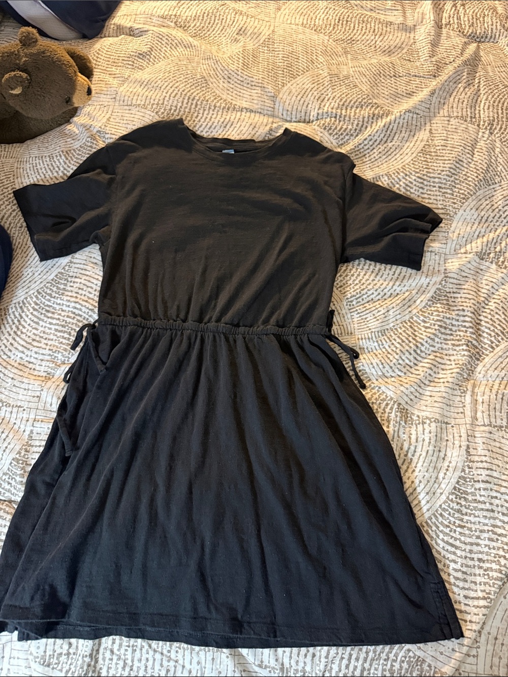 Old Navy Black Petite T-Shirt Dress with Crew Neck
